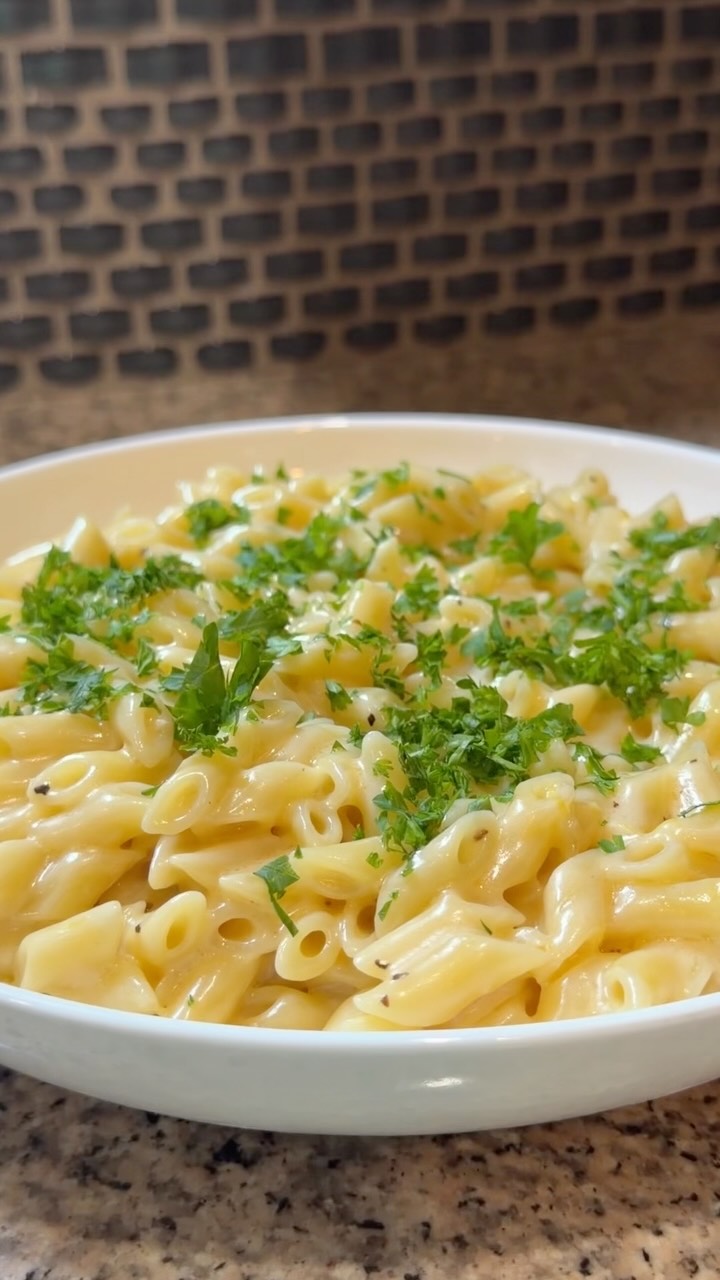 One-Pot Creamy Lemon Parmesan Pennettine Pasta