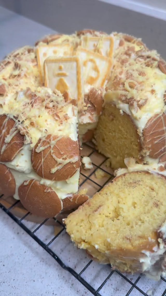 Banana Pudding Pound Cake