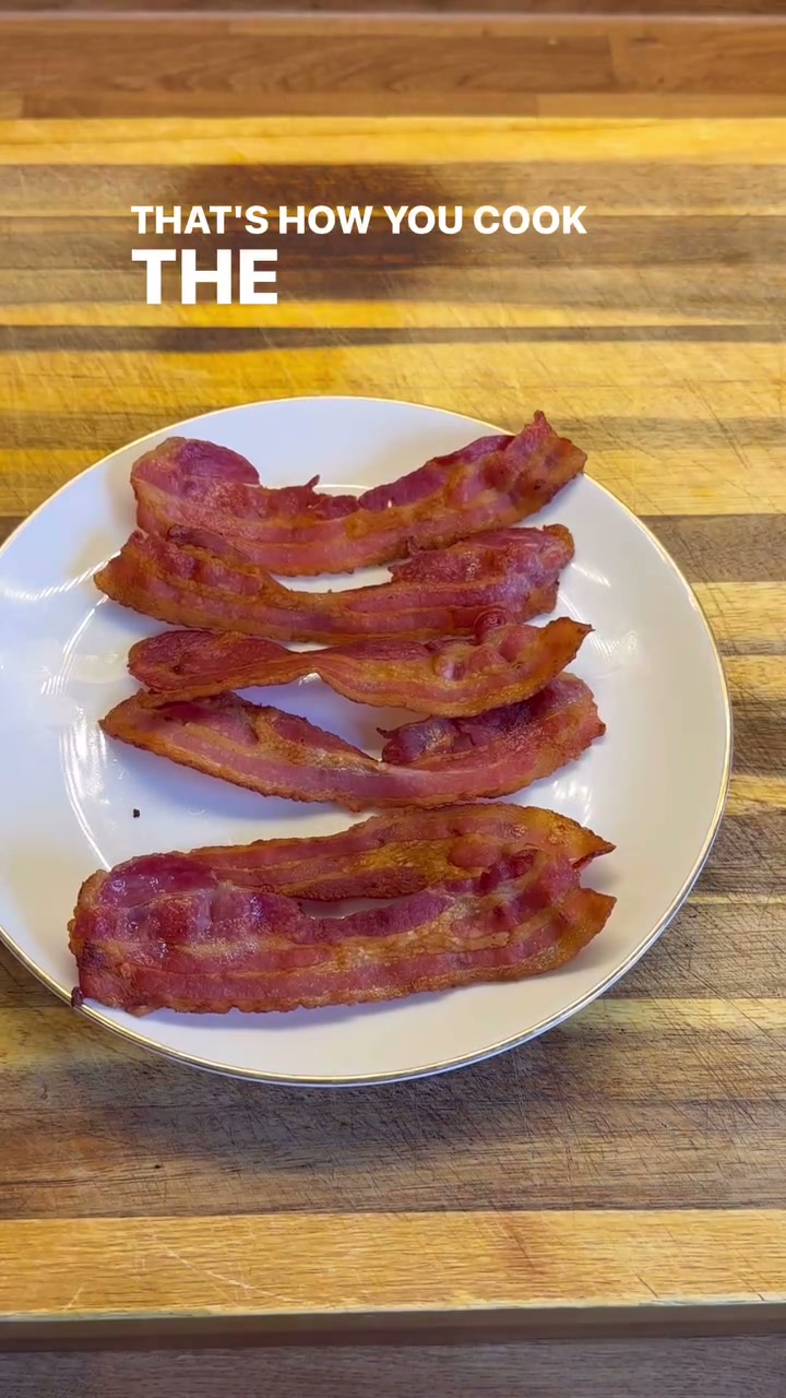 Perfect Crispy Bacon Cooked in Water