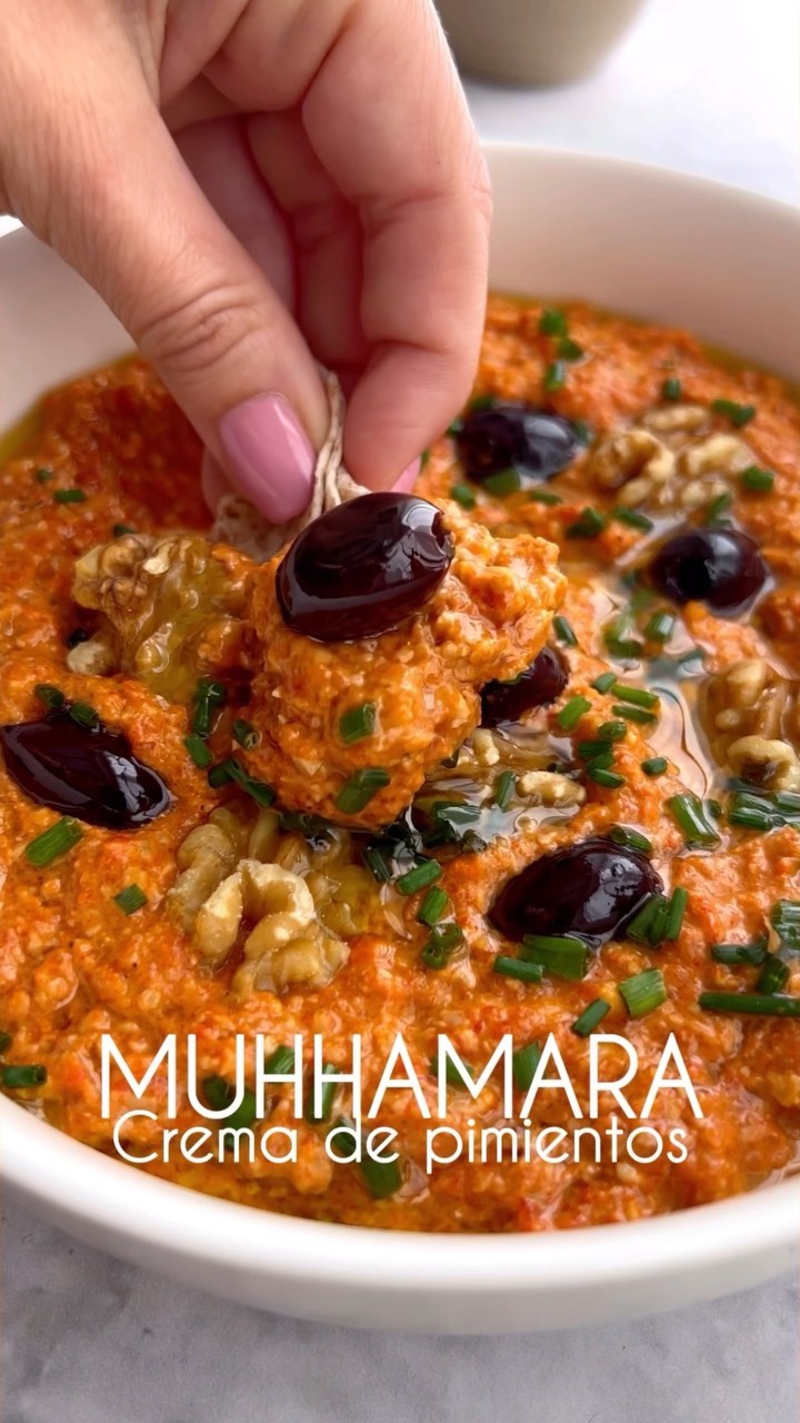 Muhammara (Roasted Red Pepper Dip)