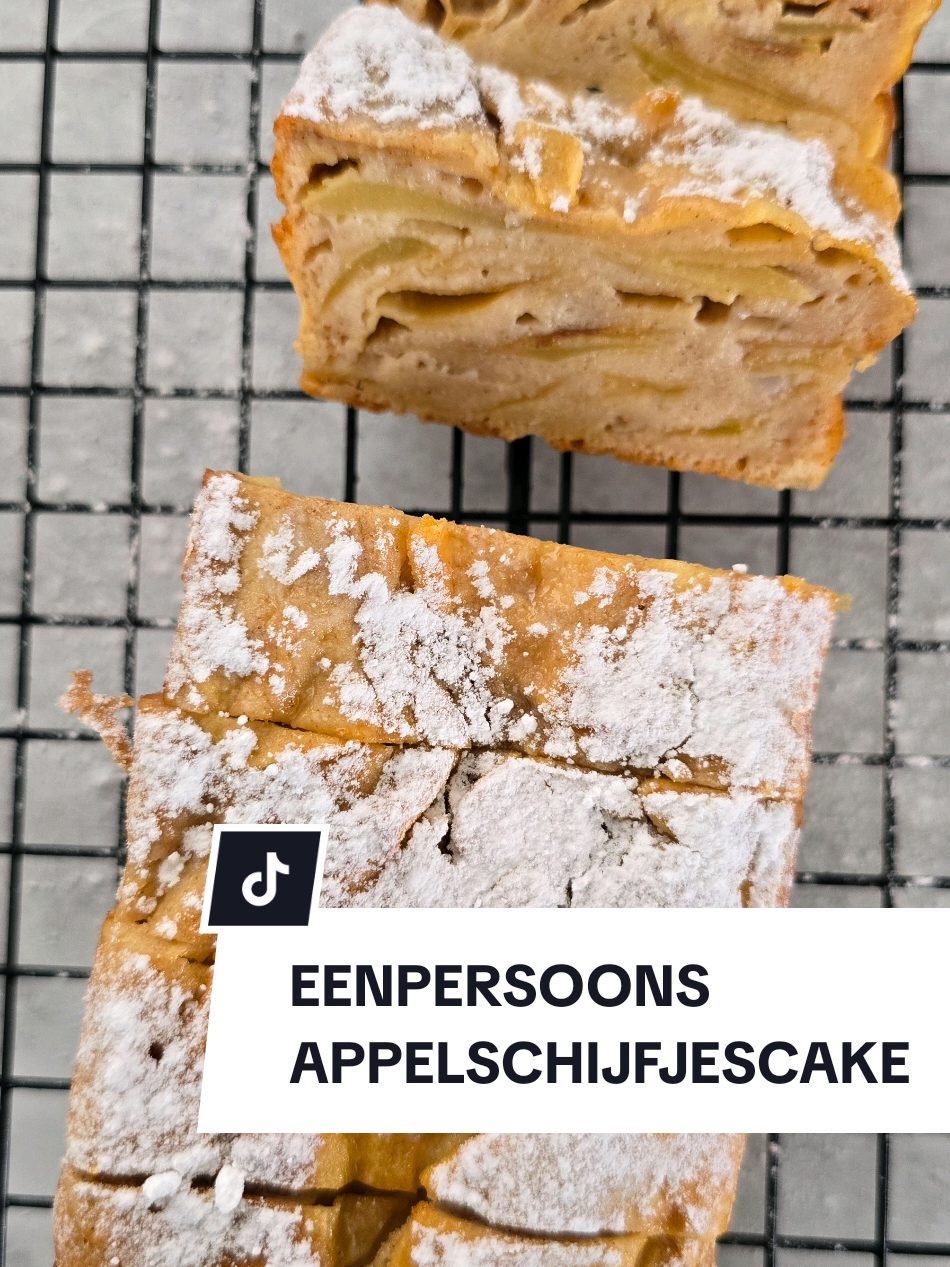 Single-Serve Apple Slice Cake