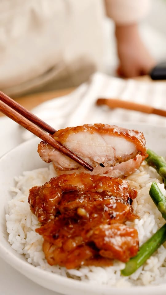 Easy Pan-Fried Honey Butter Chicken Thighs