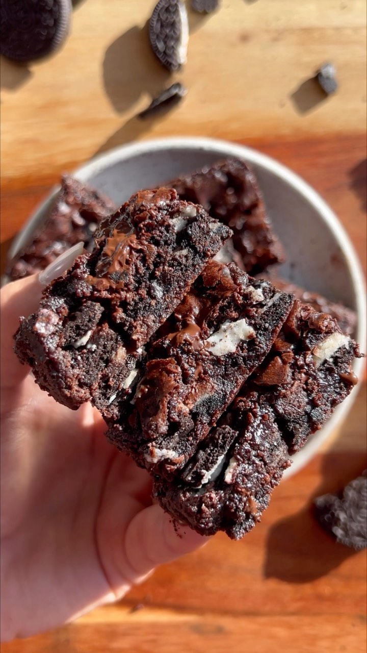 Fudgy Oreo Brownies