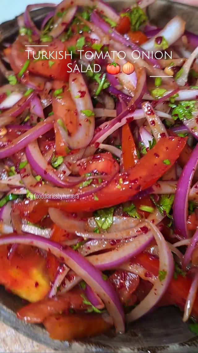 Turkish Tomato and Onion Salad