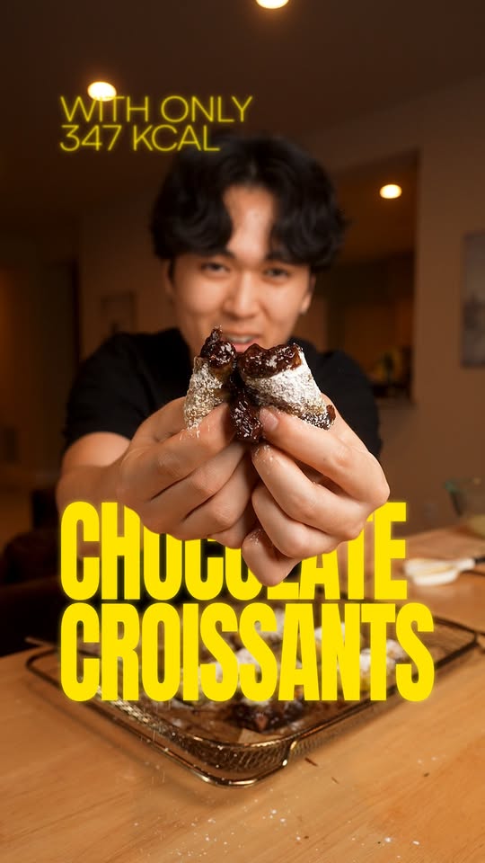 Chocolate Banana Rice Paper Croissants