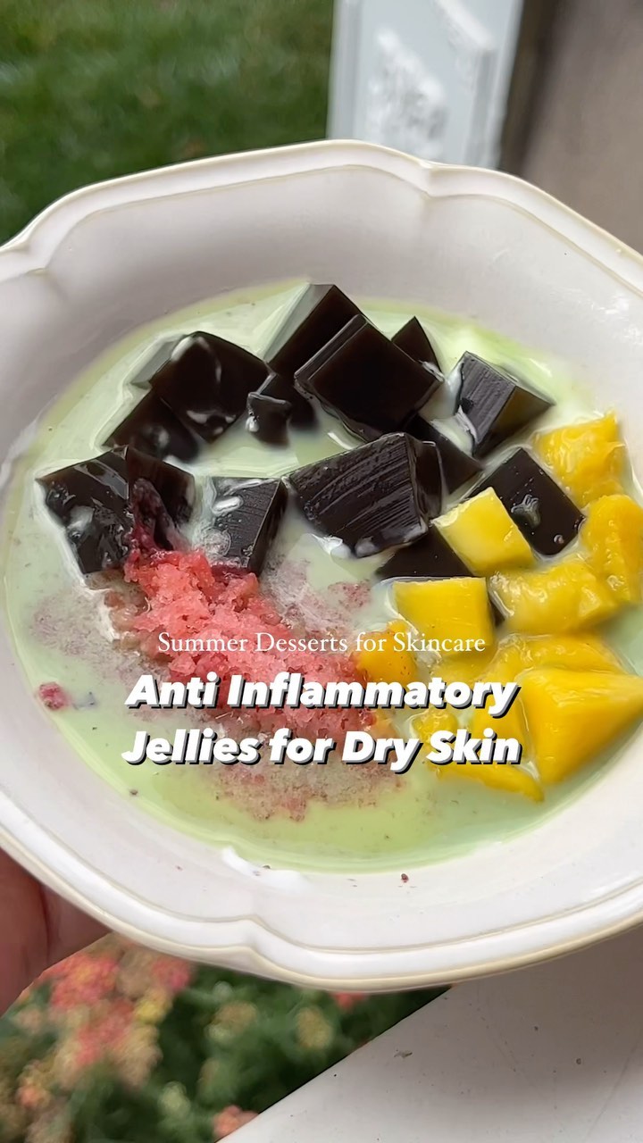 Refreshing Grass Jelly Fruit Bowl with Matcha