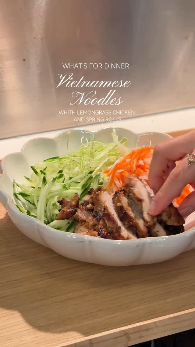 Lemongrass Chicken Vermicelli Bowl