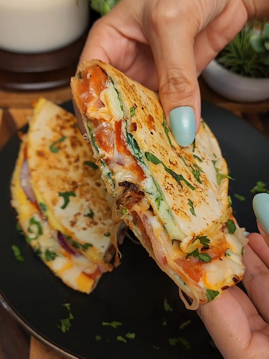Crispy Veggie Breakfast Quesadilla