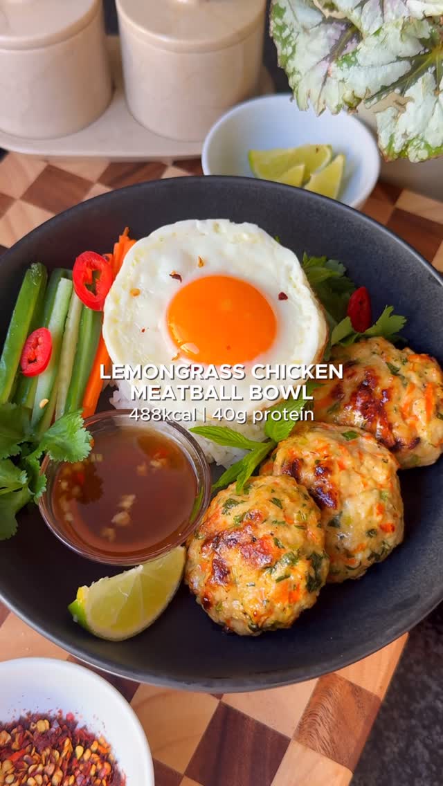 Lemongrass Chicken Meatball Bowl
