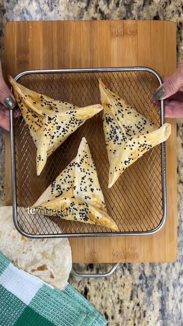 Triangular Flour Tortilla Bites with Meat and Cheese