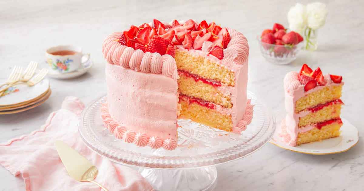 Strawberry Lemonade Cake