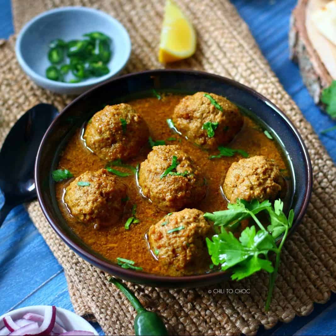 Beef Kofta Curry (Pakistani Meatball Curry)