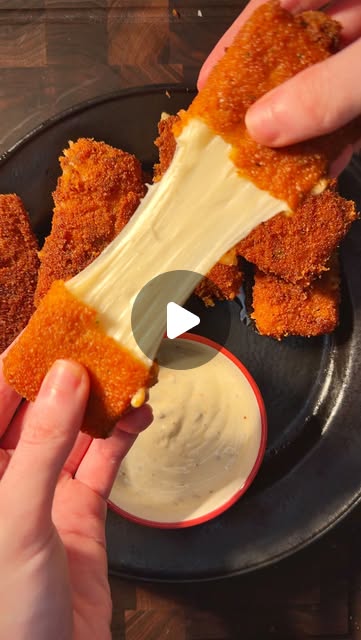 Nashville Hot Mozzarella Sticks