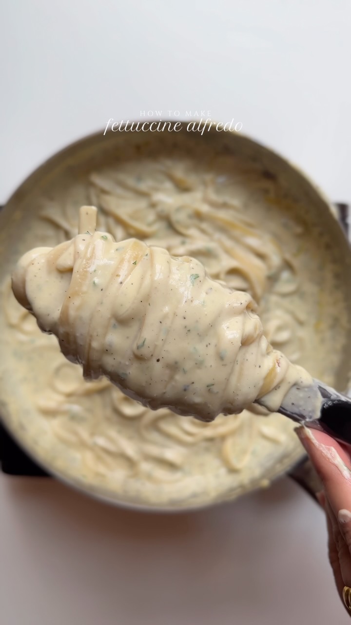 Fettuccine Alfredo