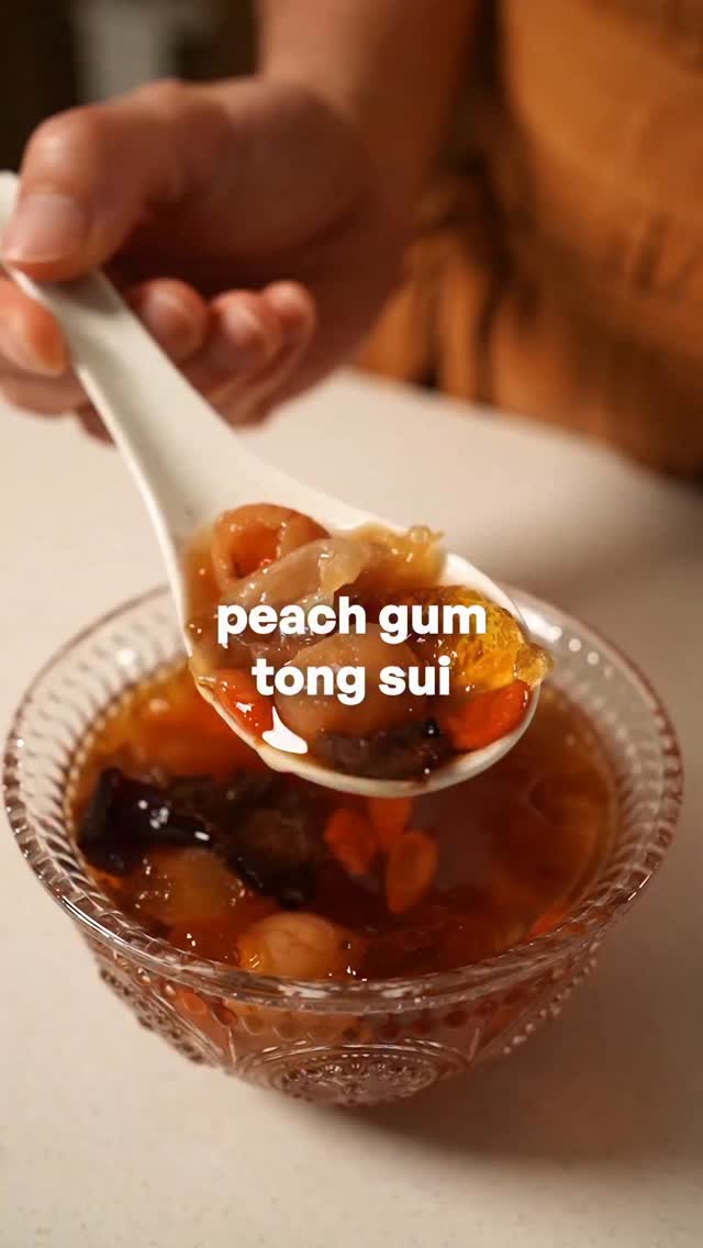 Peach Gum Tong Sui (Chinese Cooling Dessert)