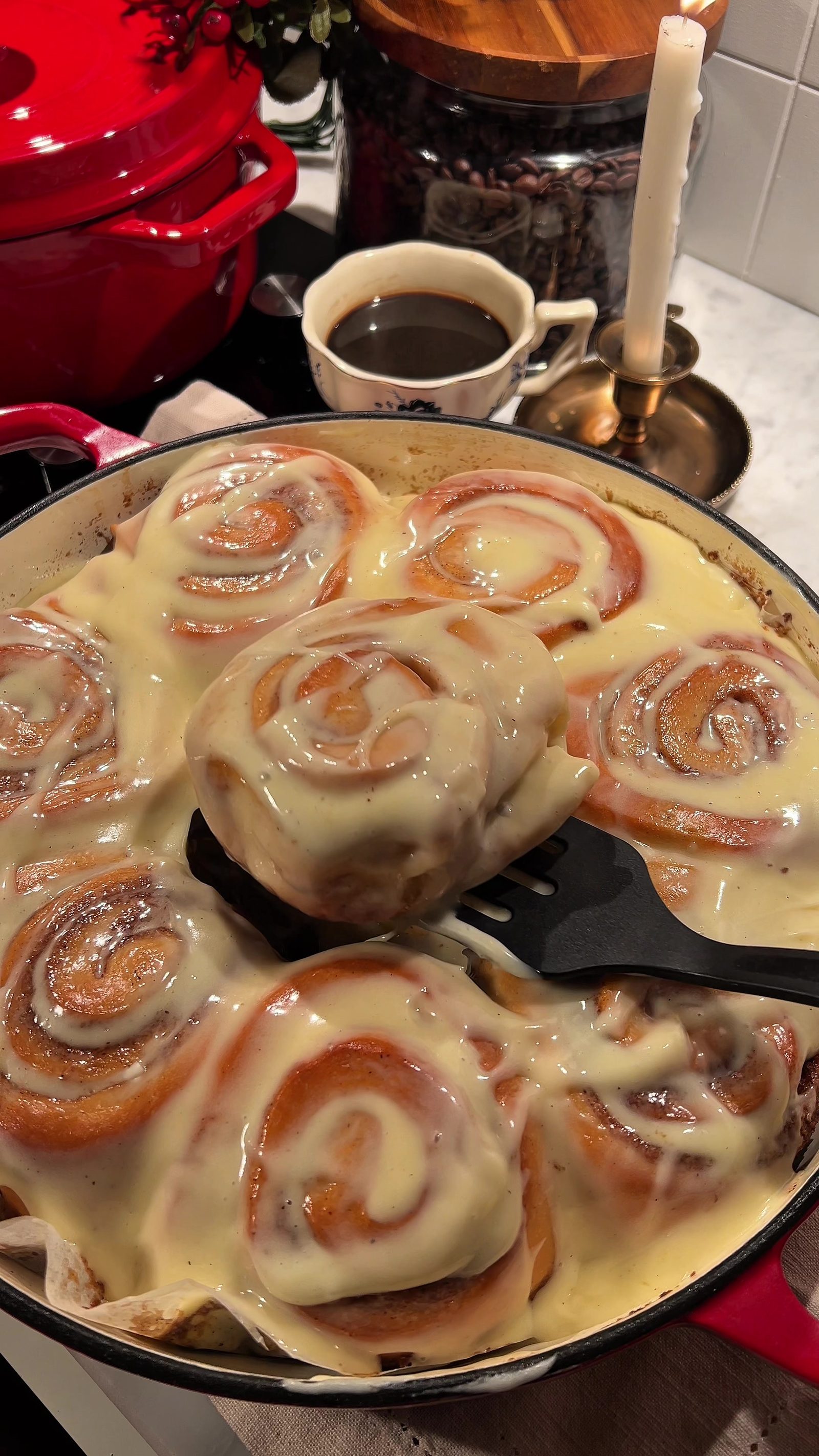 Soft & Fluffy Cinnamon Rolls