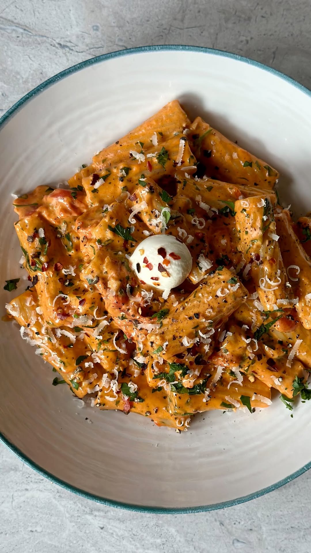 Creamy Tomato Garlic Rigatoni