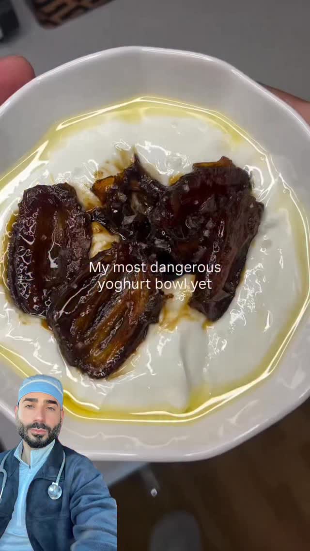 Caramelized Dates with Cinnamon Greek Yogurt