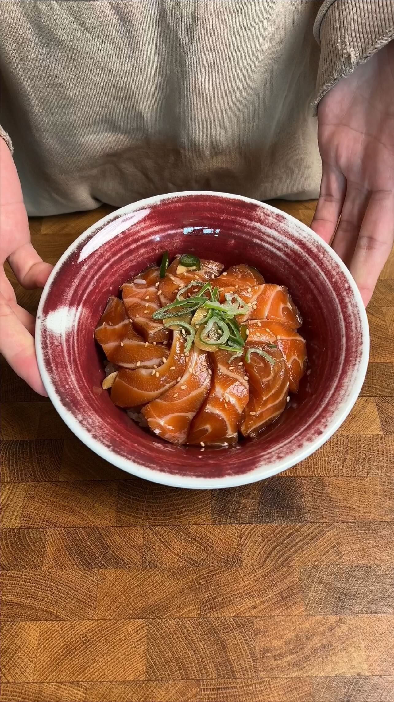 Soy Sauce Marinated Raw Salmon (Yeoneo-jang)