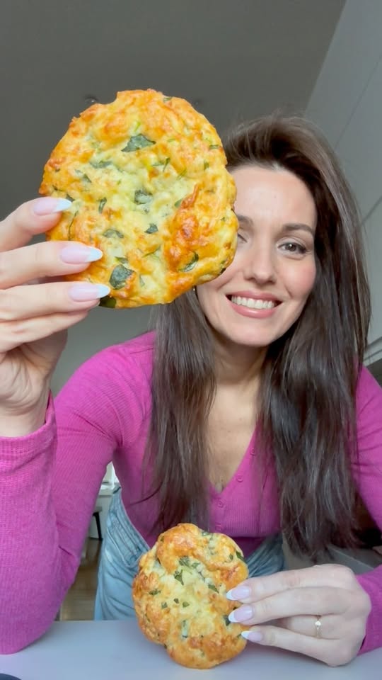Spinach Cottage Cheese Flagels (Flat Bagels)