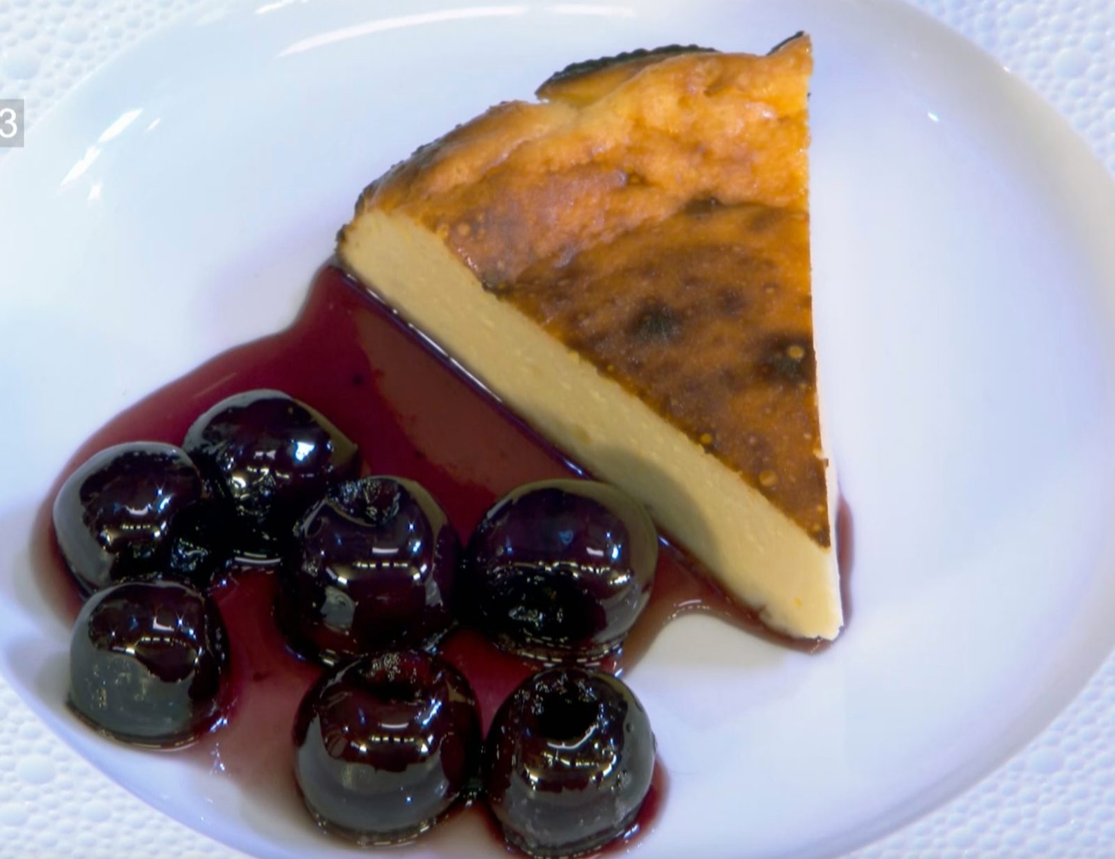 Baked Cheesecake with Cherries