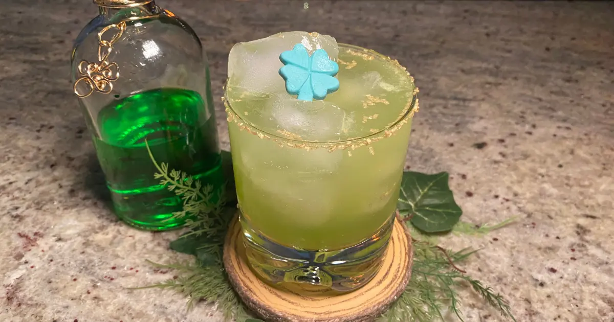 Leprechaun’s Luck Cocktail – DnD Inspired Drink