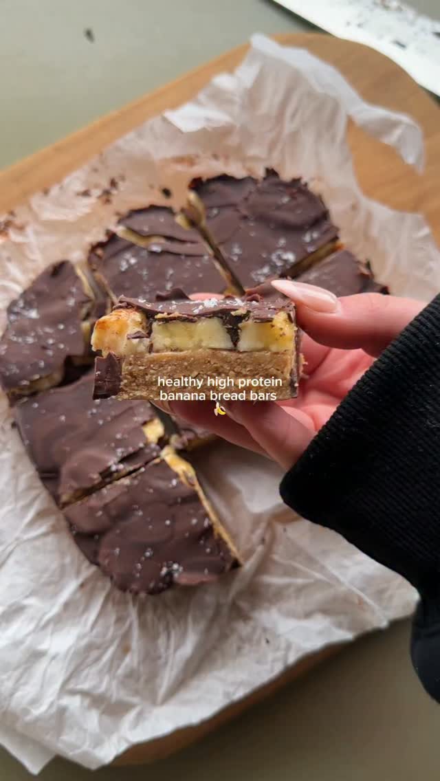 No-Bake High Protein Banana Bread Bars