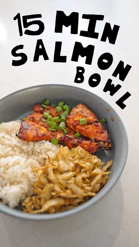 Air Fryer Sriracha Honey Salmon with Crunchy Cabbage