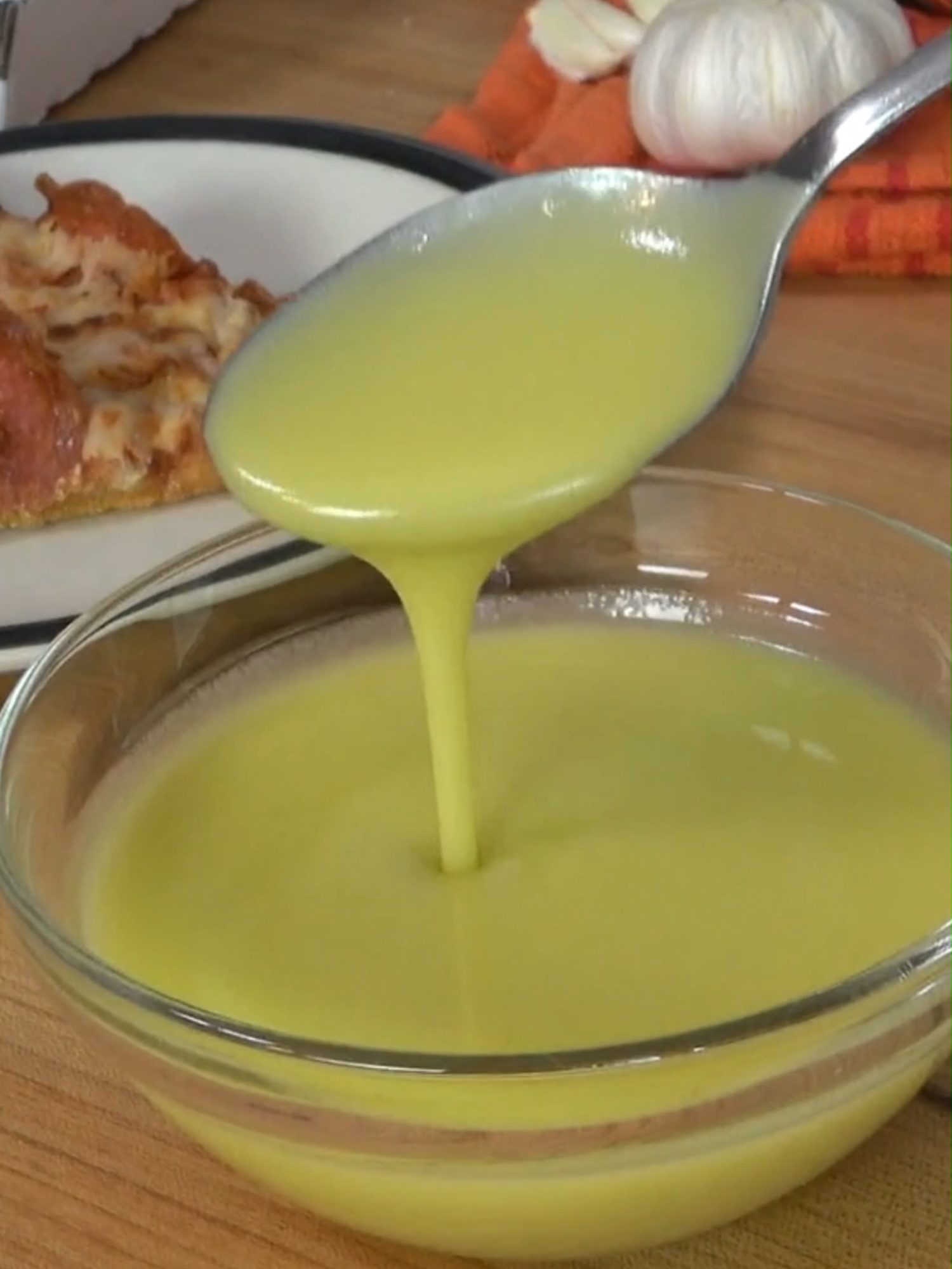 Copycat Garlic Dipping Sauce