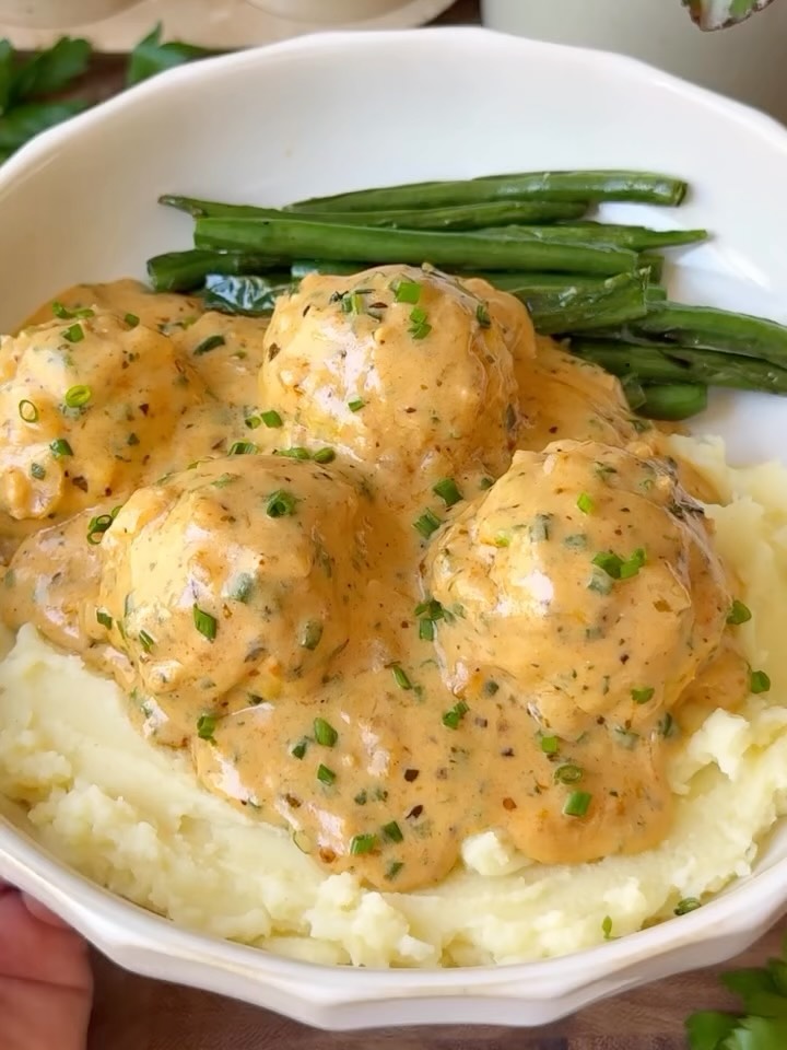 Creamy Garlic Parmesan Chicken Meatballs