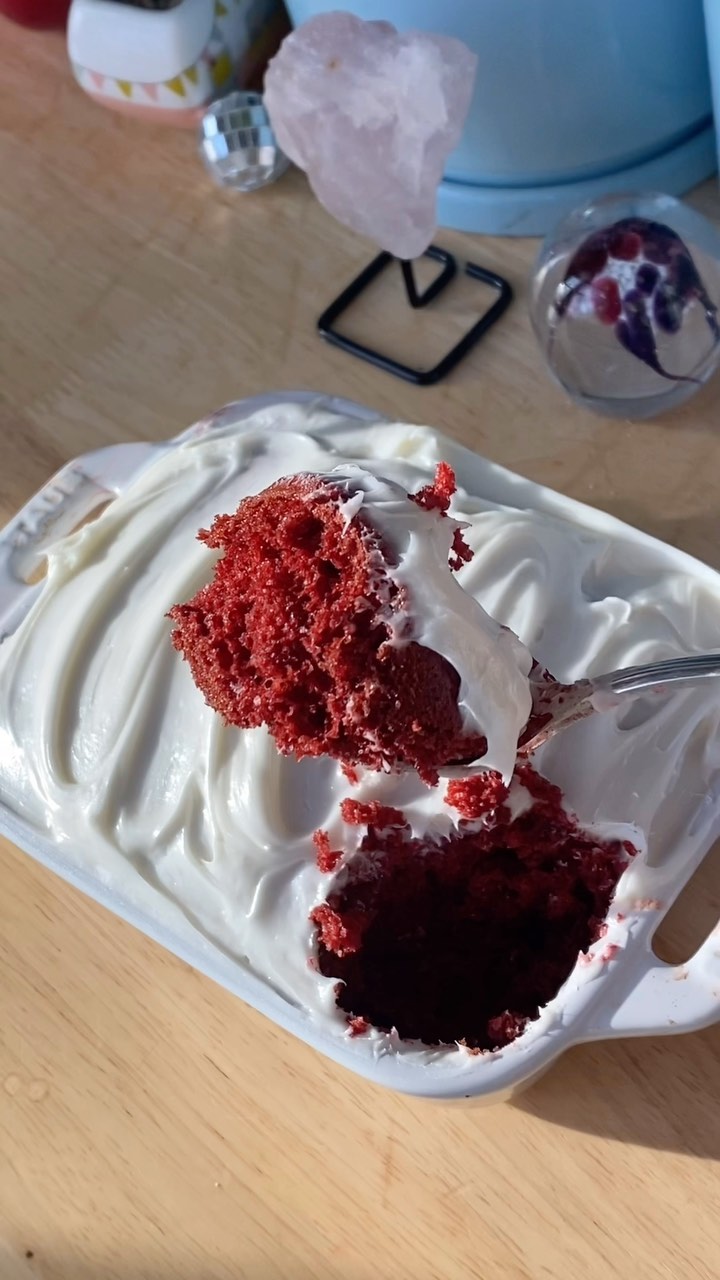 Single-Serve Red Velvet Cake