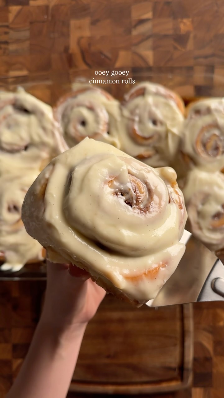 Ooey Gooey Cinnamon Rolls