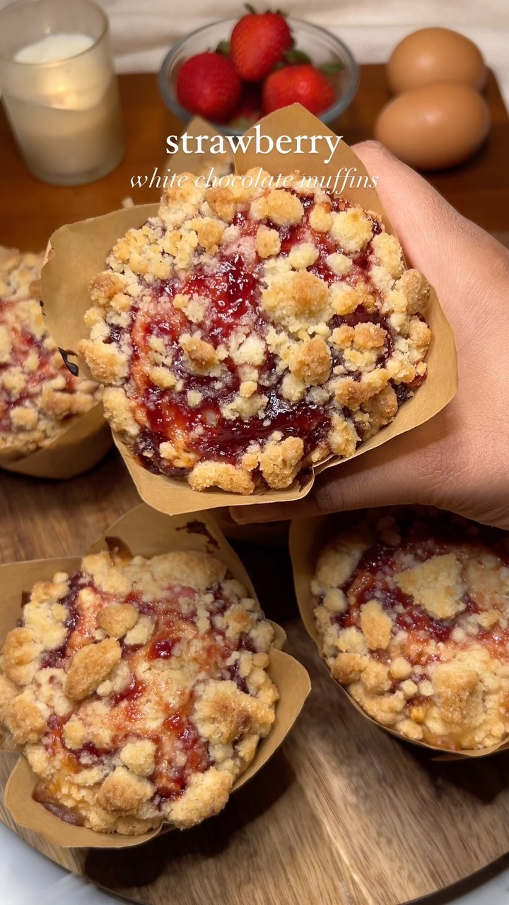 Strawberry White Chocolate Muffins