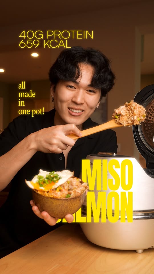 One-Pot Rice Cooker Miso Salmon