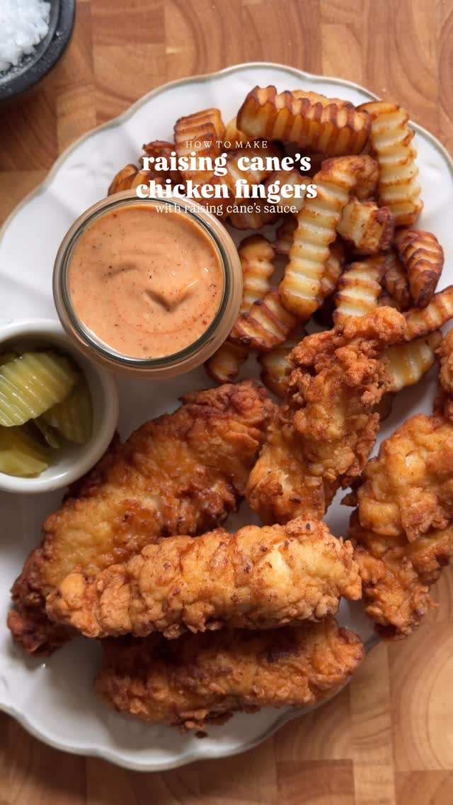 Crispy Chicken Tenders with Cane’s Sauce