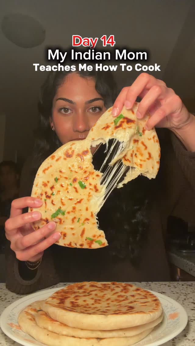 Cheesy Garlic Naan
