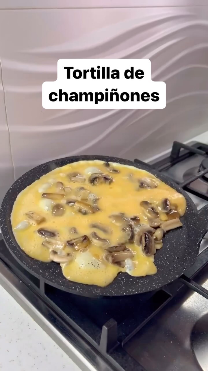 4-Mushroom Cheese Omelet