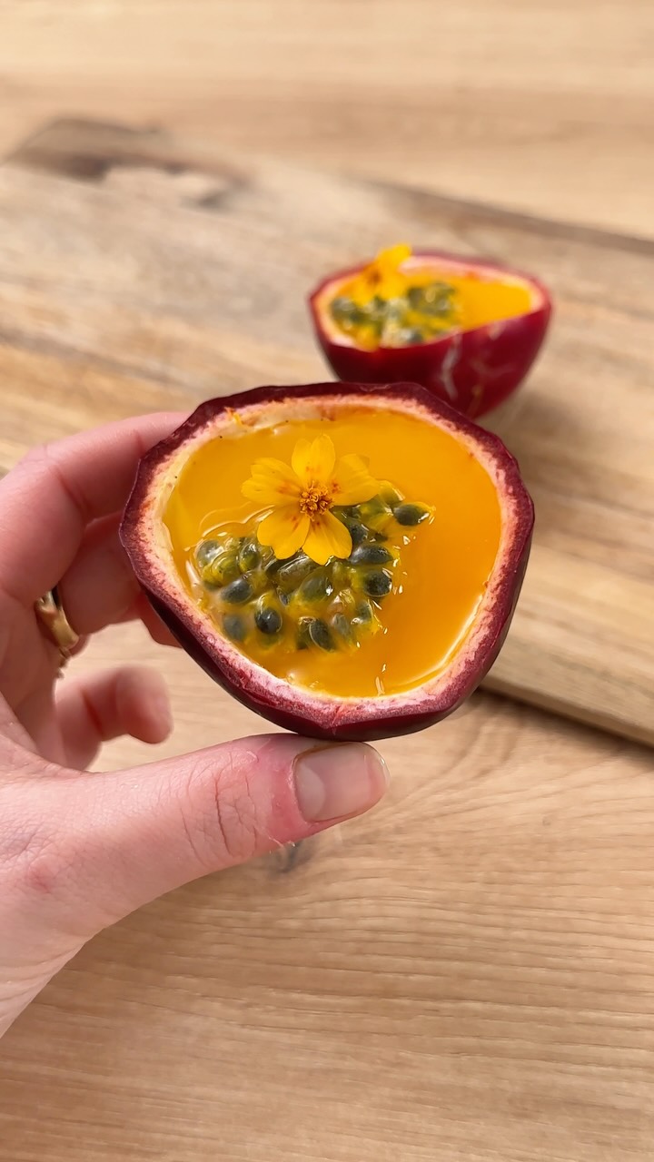 Vanilla-Passion Fruit Cream