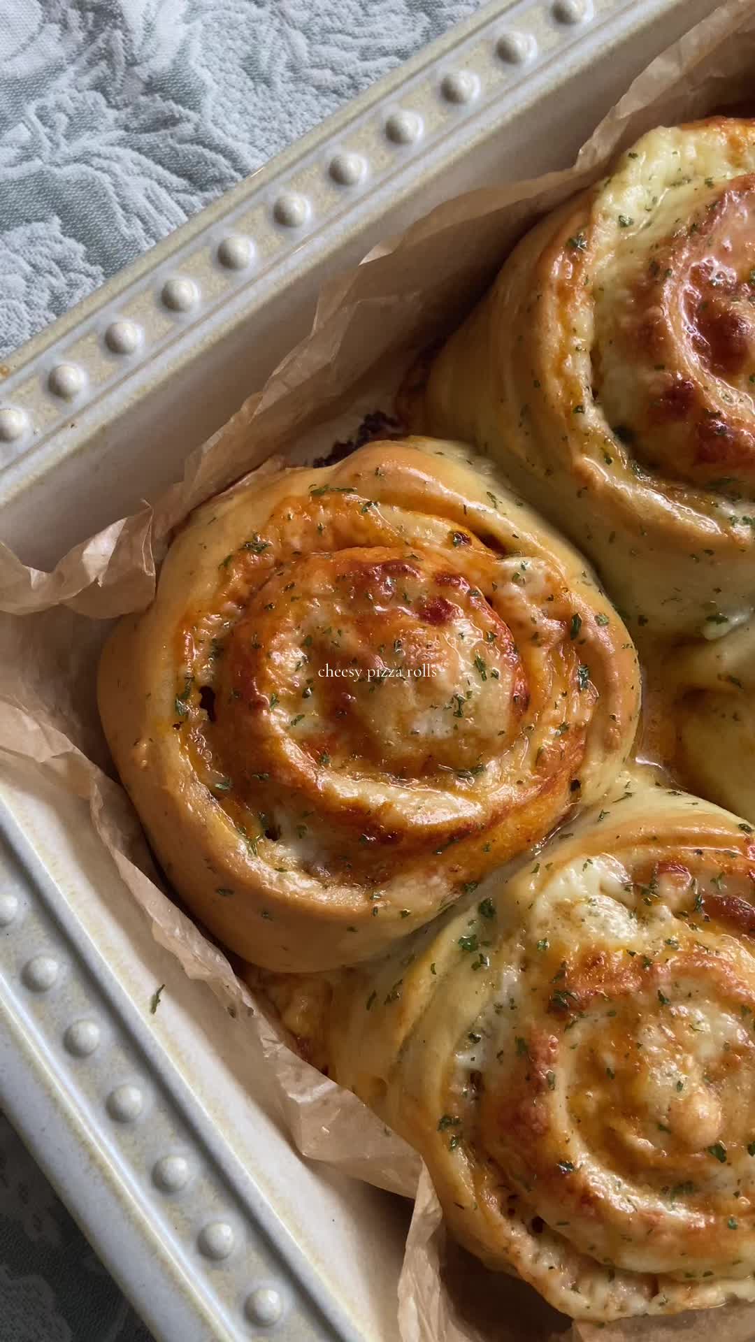 Cheesy Pizza Rolls