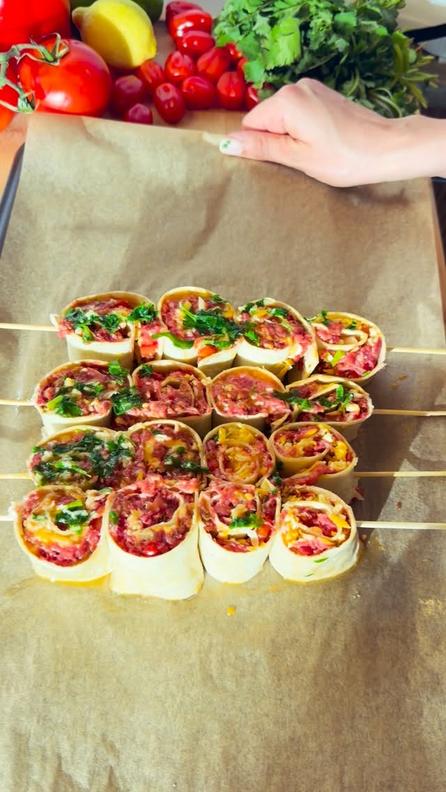 Healthy Chicken Kebab with Salad and Yogurt Sauce