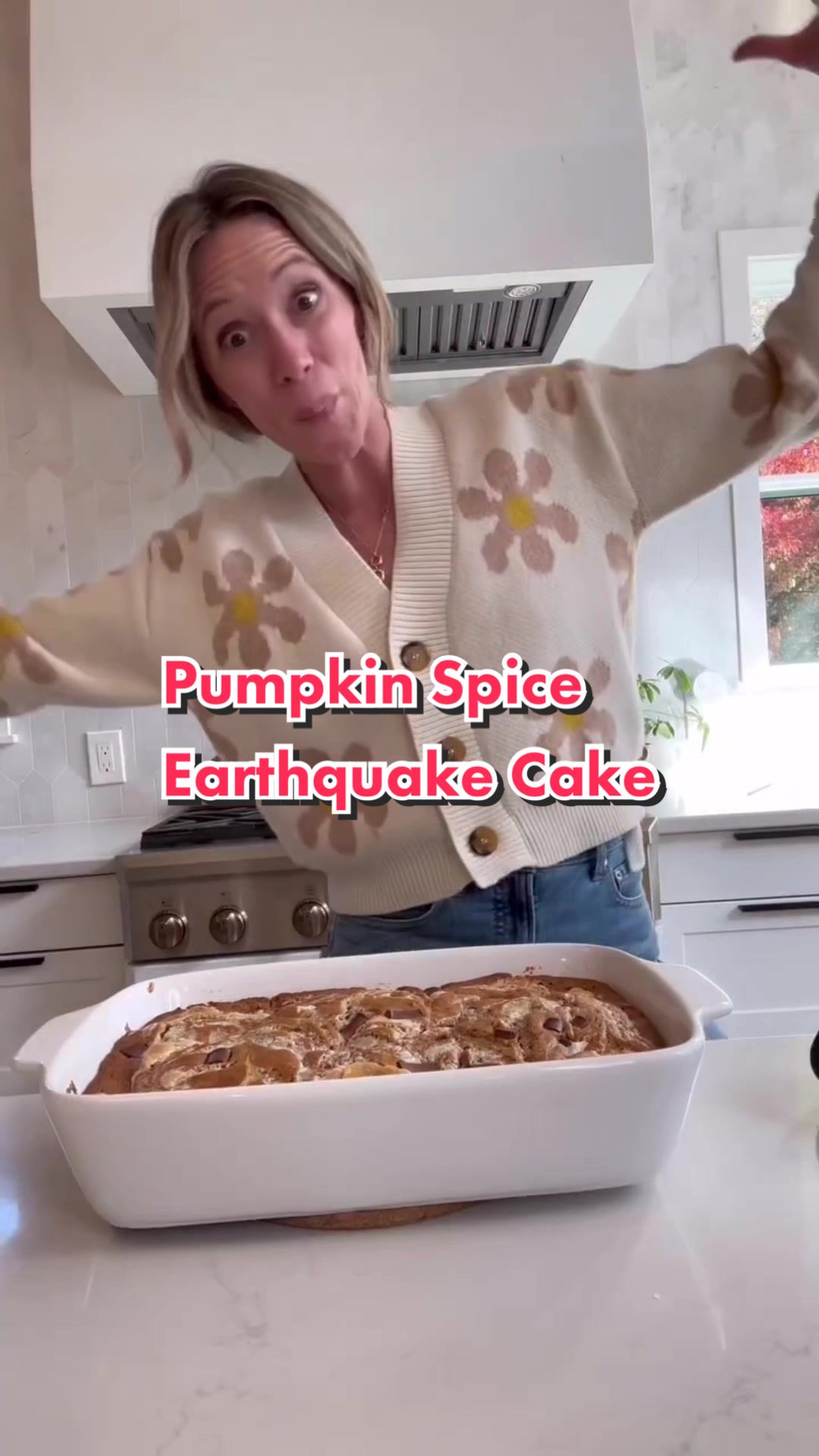 Pumpkin Spice Earthquake Cake