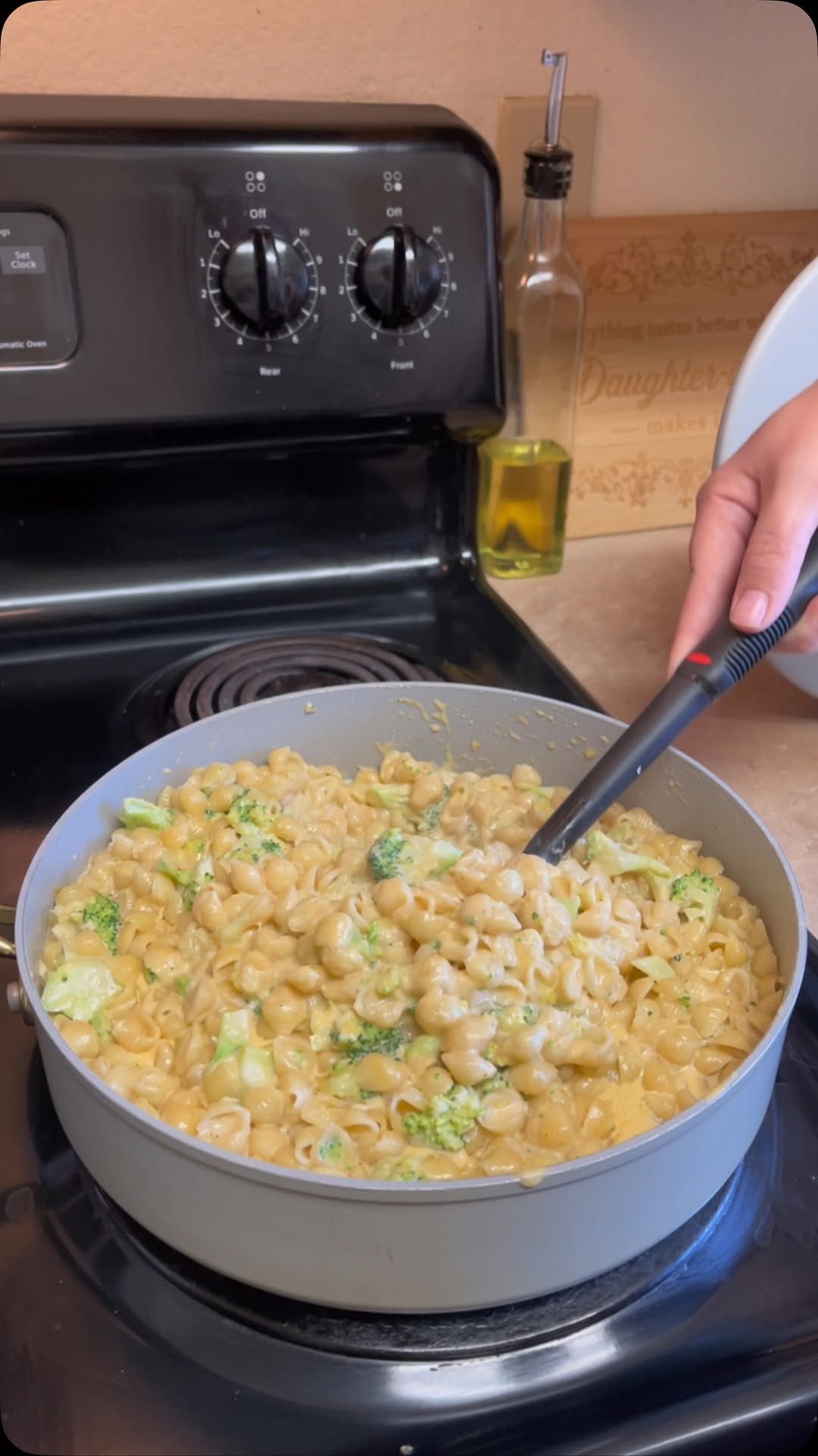 Broccoli Cheddar Pasta