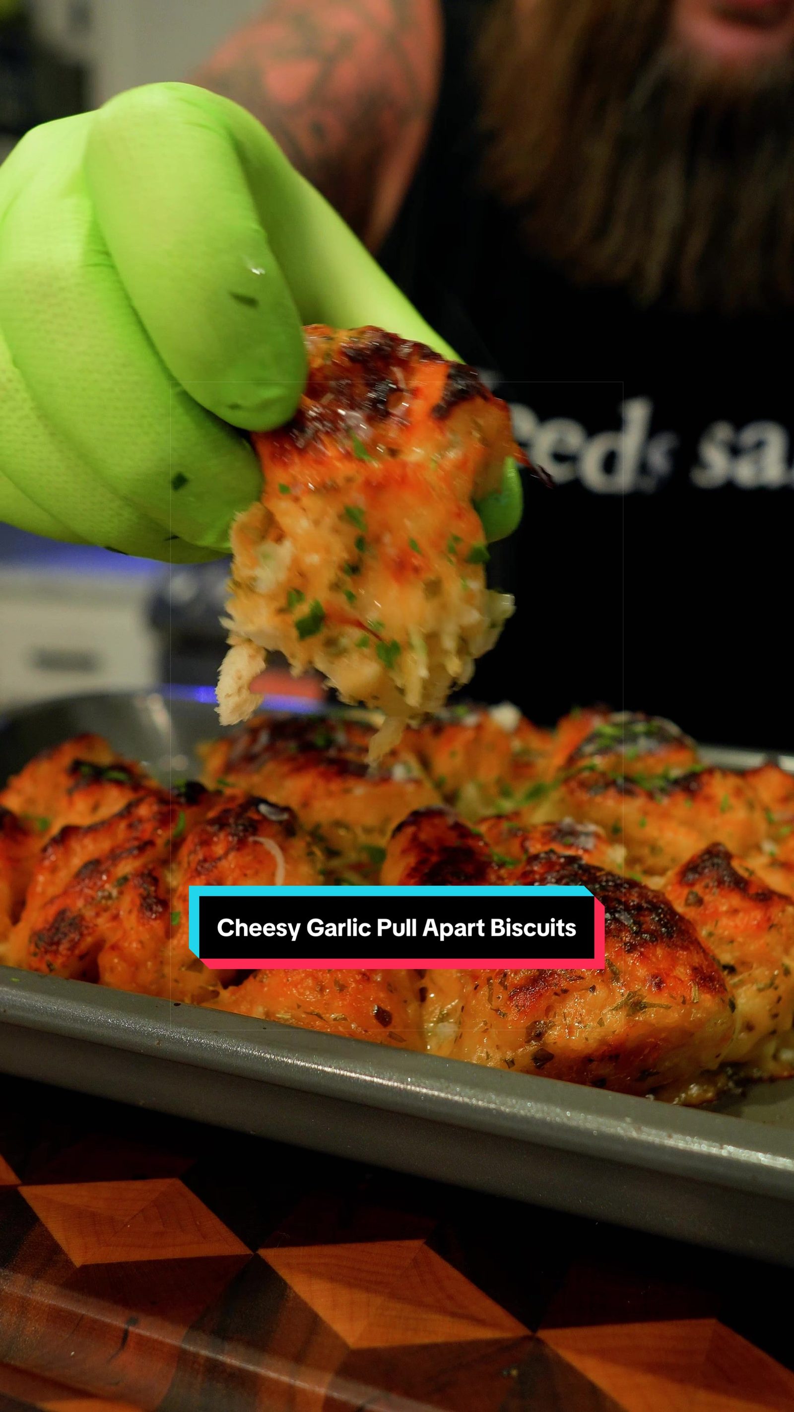 Cheesy Garlic Pull-Apart Biscuits in a Steamer