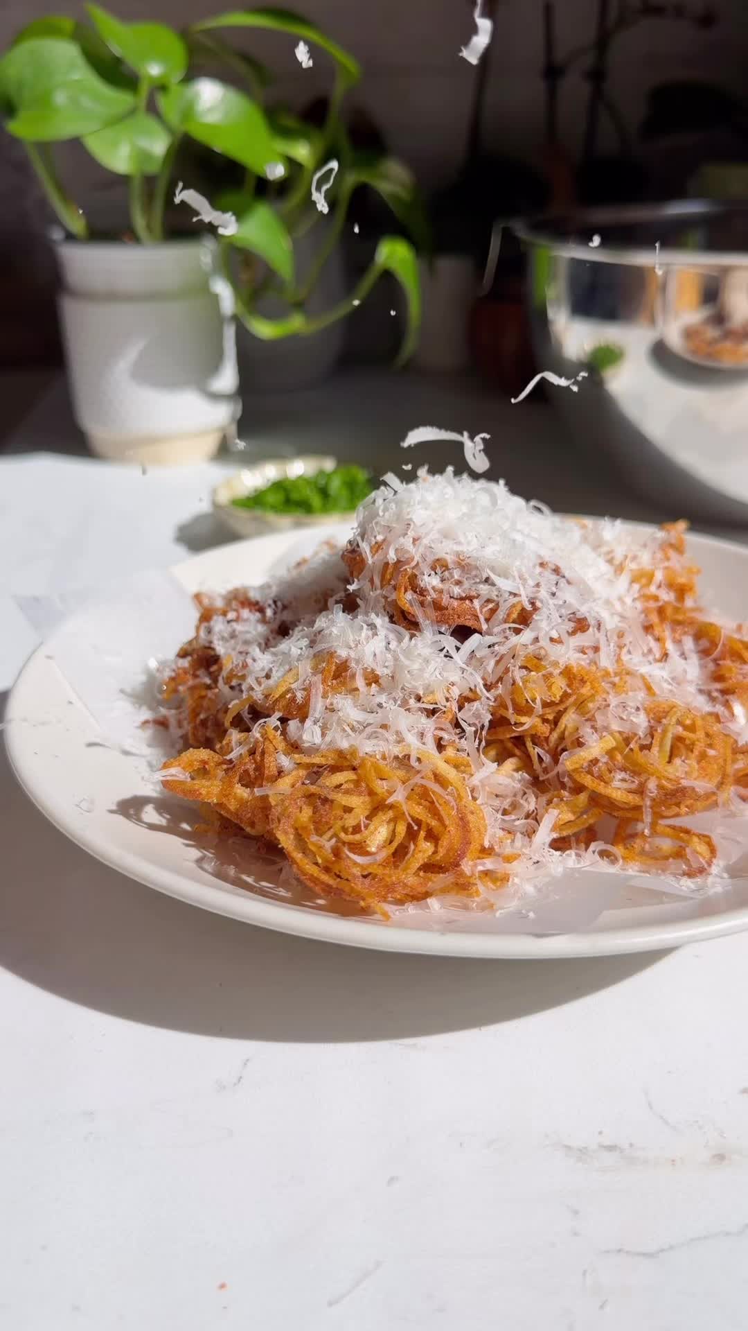 Crispy Potato Nests with Manchego and Creamy Salsa Macha
