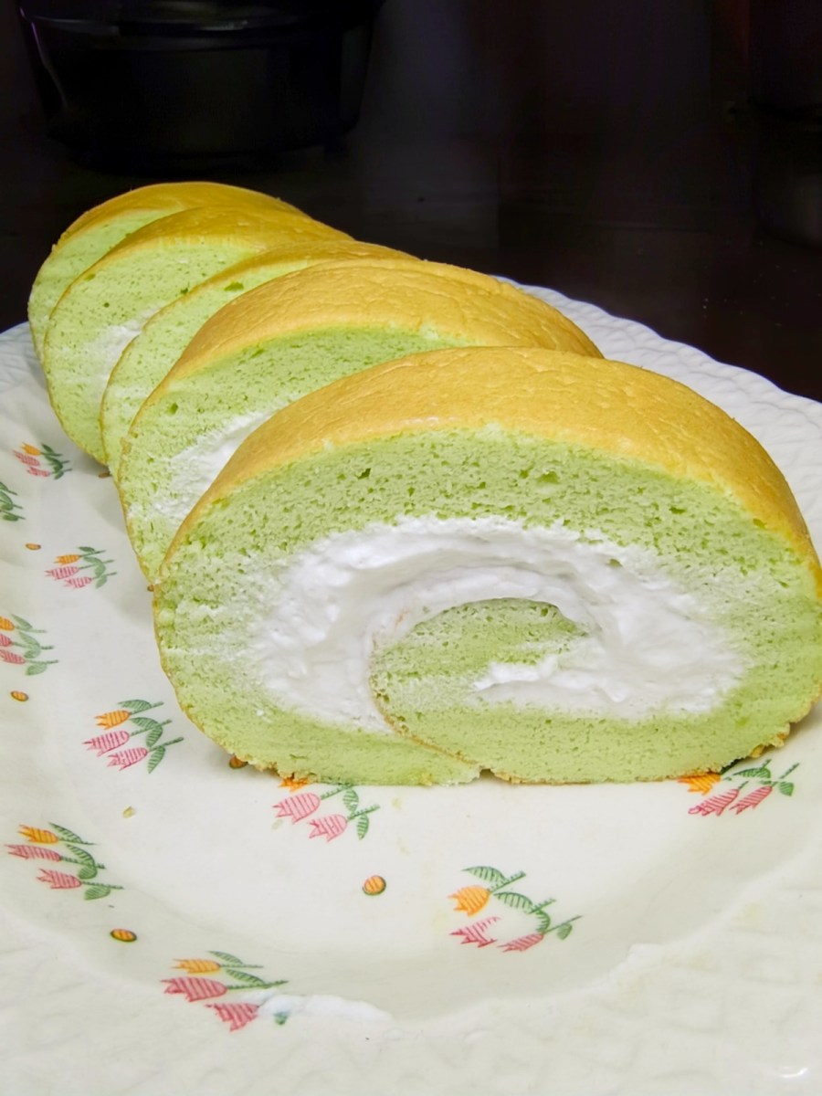 Pandan Coconut Swiss Roll