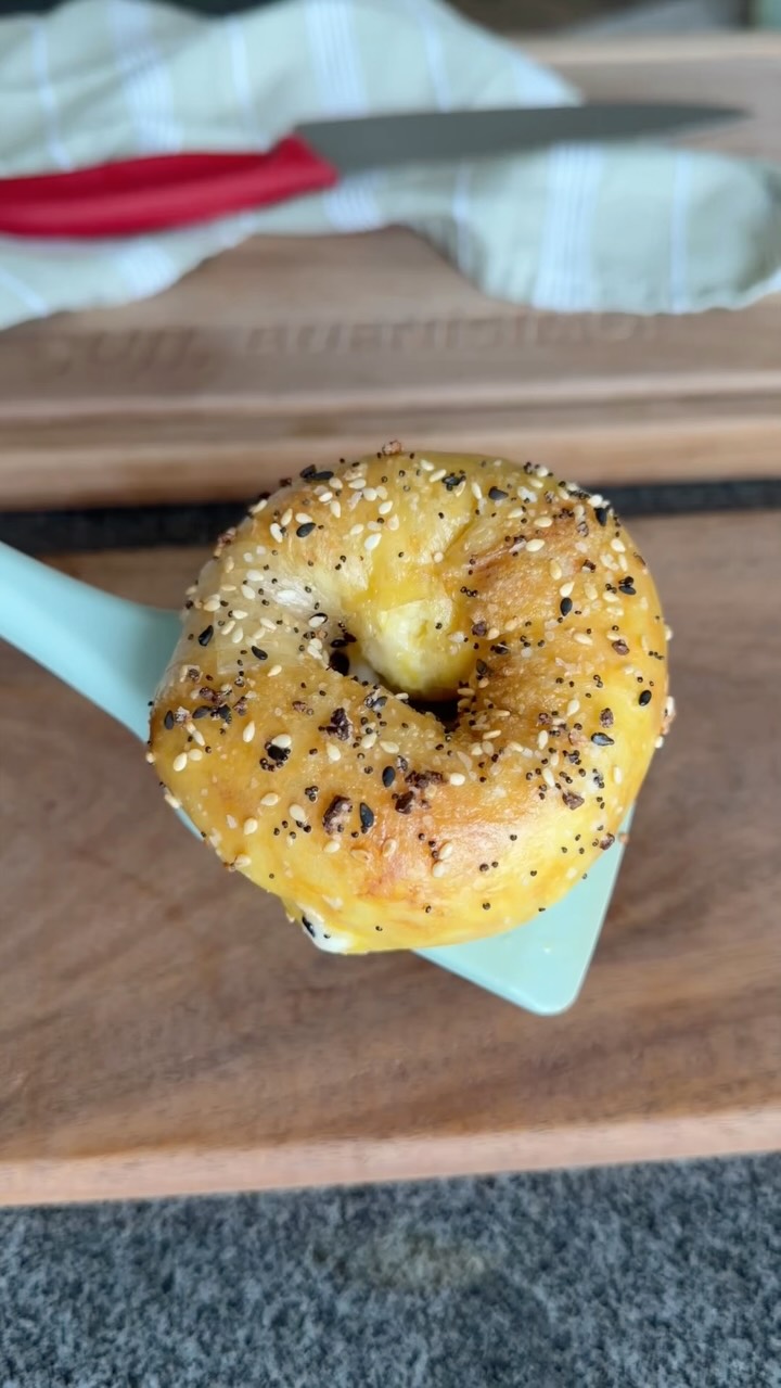 Stuffed Rice Paper Bagels