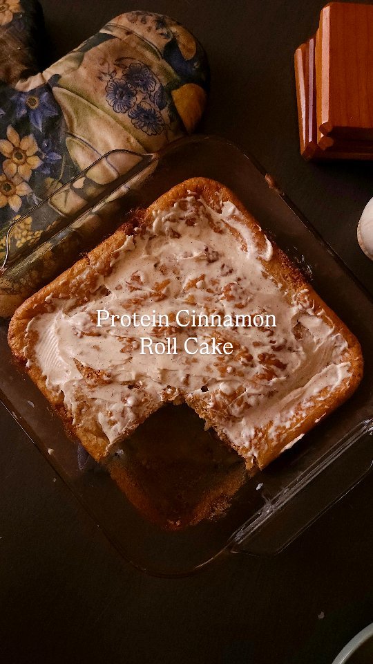 Protein Cinnamon Roll Cake