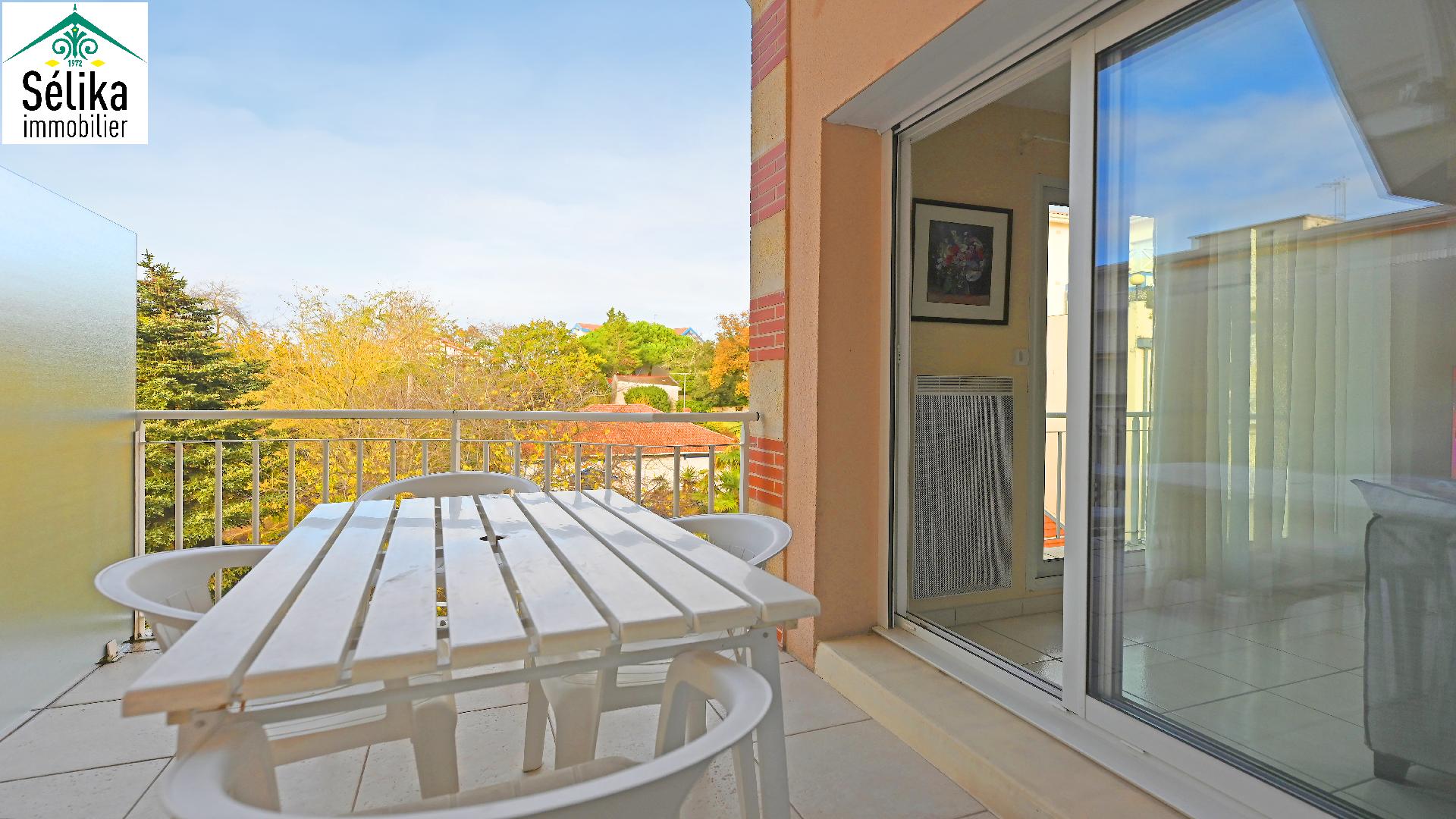 BEAU T3 TRAVERSANT EN COEUR DE VILLE ! VENDU