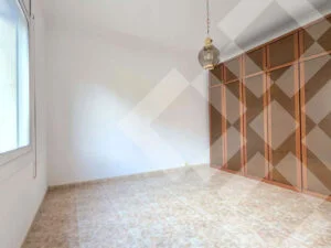 A 2 minutos de Sagrada Família, 4 habitaciones, soleado, con ascensor