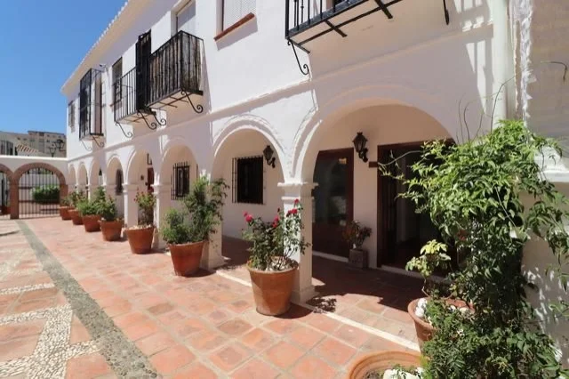 Forretning til salg i Fuengirola, 242.000 €, Ref.: V-613